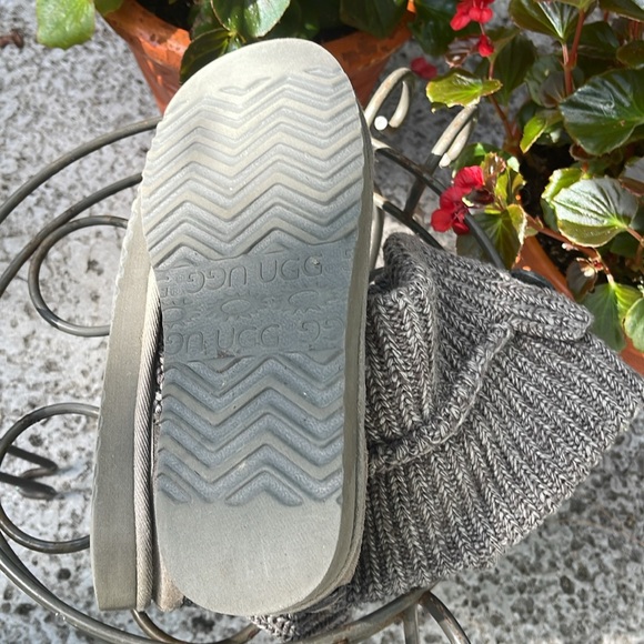 UGG BAILYBOOTS - Picture 3 of 6